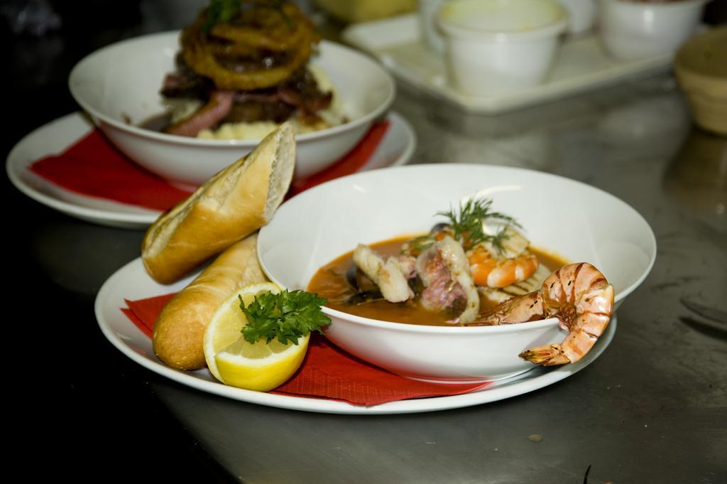 The Three Horseshoes Hotel อัลตัน ภายนอก รูปภาพ